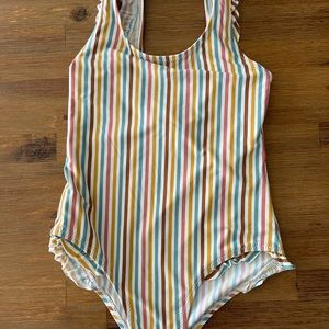 Beautiful Zara Girls Swim full piece 4-5t